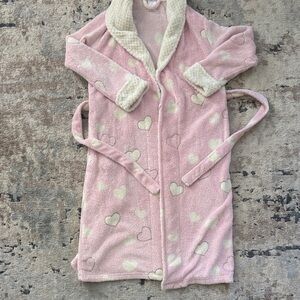 Secret Treasures Pink and Cream Hearts Plush Robe size Medium (8-10)